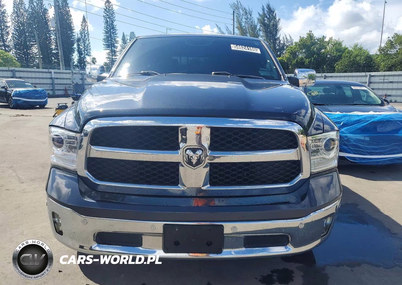 2018 Ram 1500 Laramie VIN:1C6RR7NT4JS148898 - 5