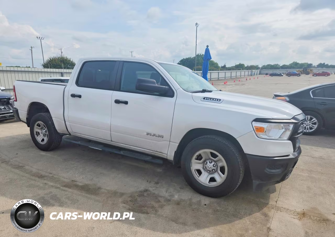 2019 Ram 1500 Tradesman VIN:1C6RREGG1KN750999 - 4