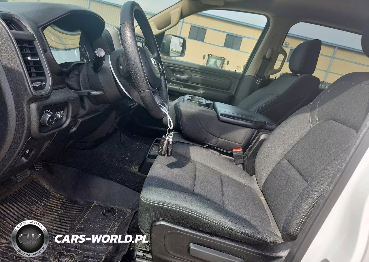 2019 Ram 1500 Tradesman VIN:1C6RREGG1KN750999 - 7