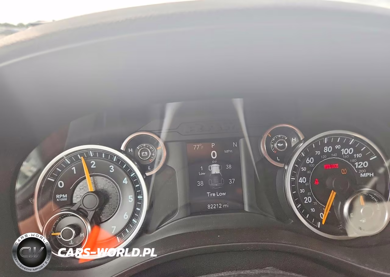 2019 Ram 1500 Tradesman VIN:1C6RREGG1KN750999 - 9