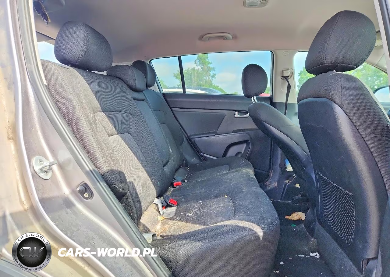 2012 Kia Sportage Lx VIN:KNDPB3A28C7330975 - 10