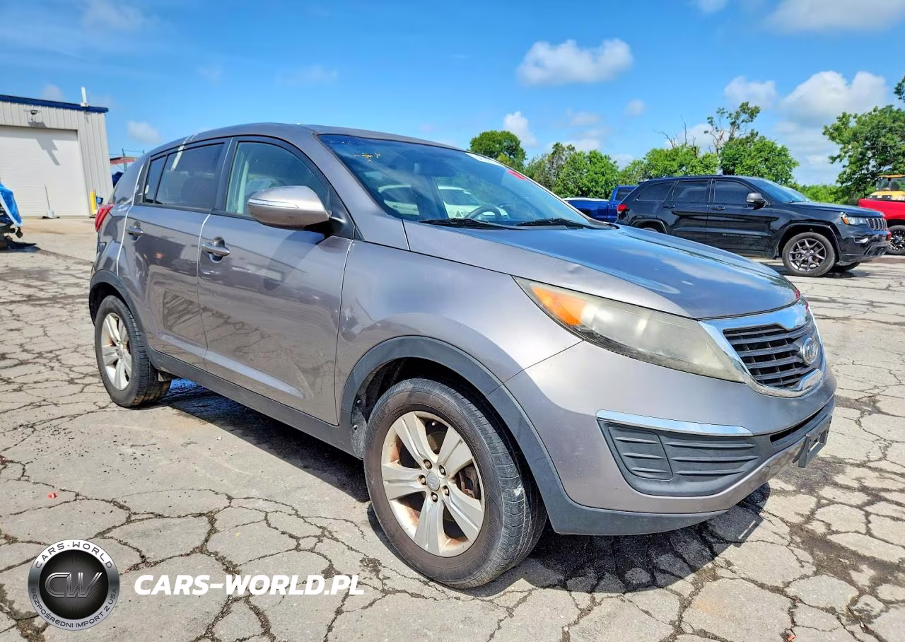 2012 Kia Sportage Lx VIN:KNDPB3A28C7330975 - 4