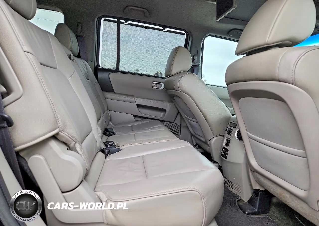 2015 Honda Pilot Touring VIN:5FNYF4H94FB008687 - 11