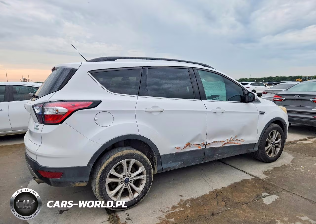 2018 Ford Escape Se VIN:1FMCU0GD6JUA58713 - 3
