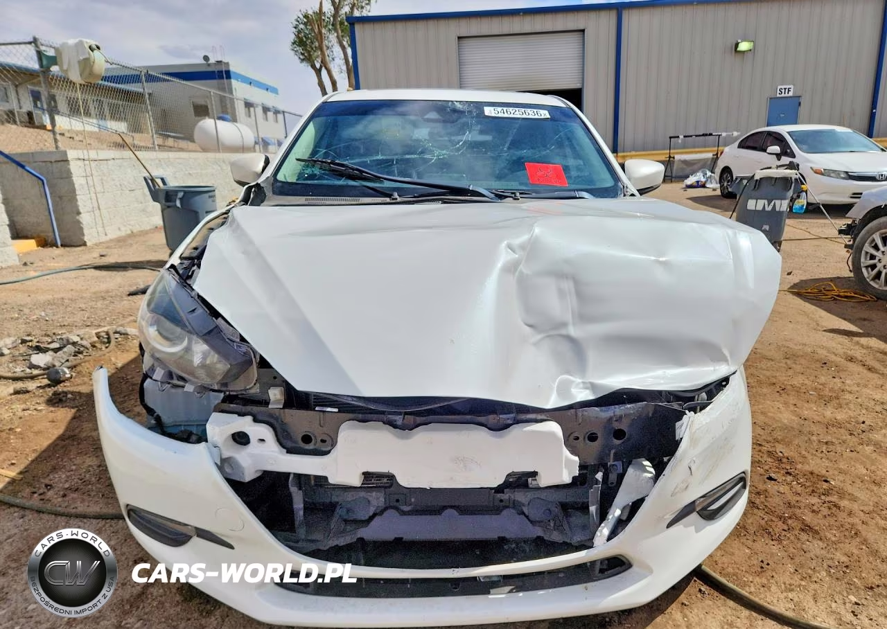2018 Mazda 3 Touring VIN:3MZBN1V3XJM228912 - 5