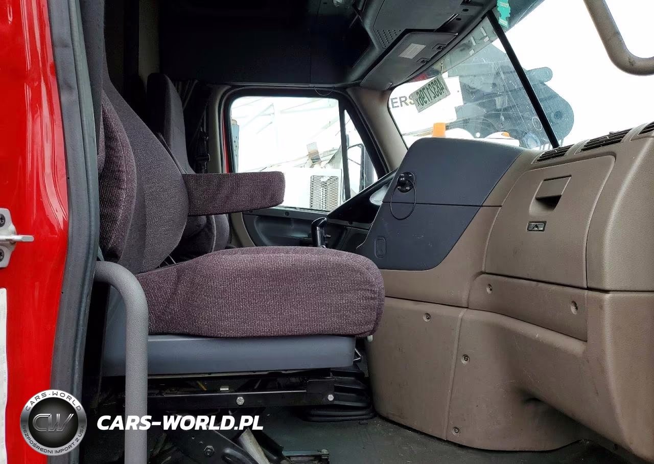 2014 Freightliner Cascadia Semi Truck VIN:1FUJGLD51ELFX9413 - 6