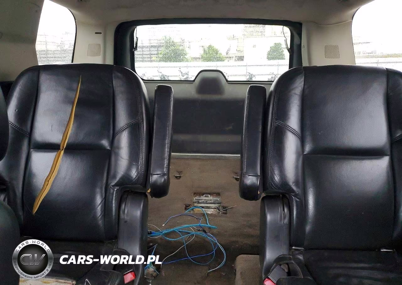 2007 Cadillac Escalade Luxury VIN:1GYFK63887R308056 - 10