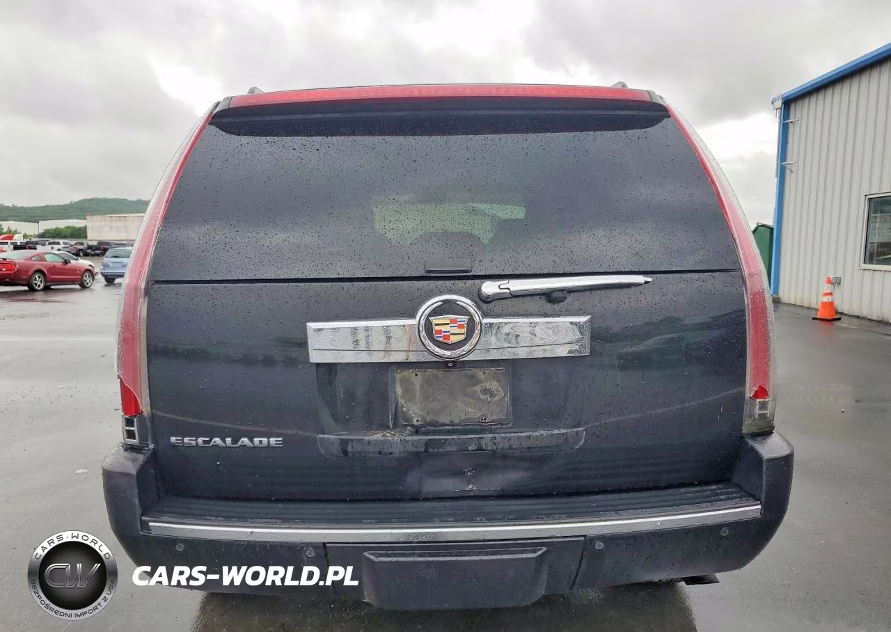 2007 Cadillac Escalade Luxury VIN:1GYFK63887R308056 - 6
