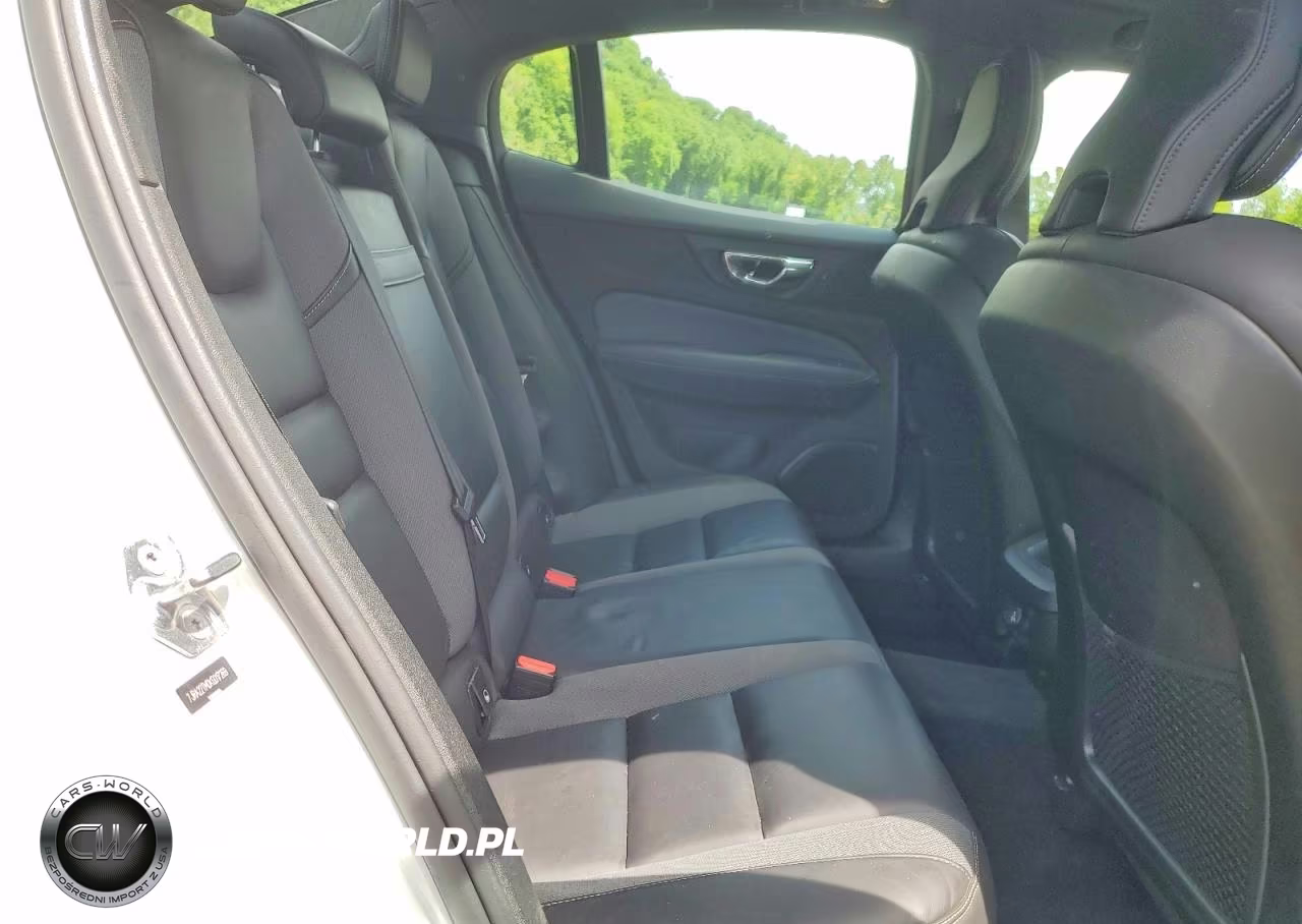2019 Volvo S60 T6 R-Design VIN:7JRA22TM0KG017269 - 10