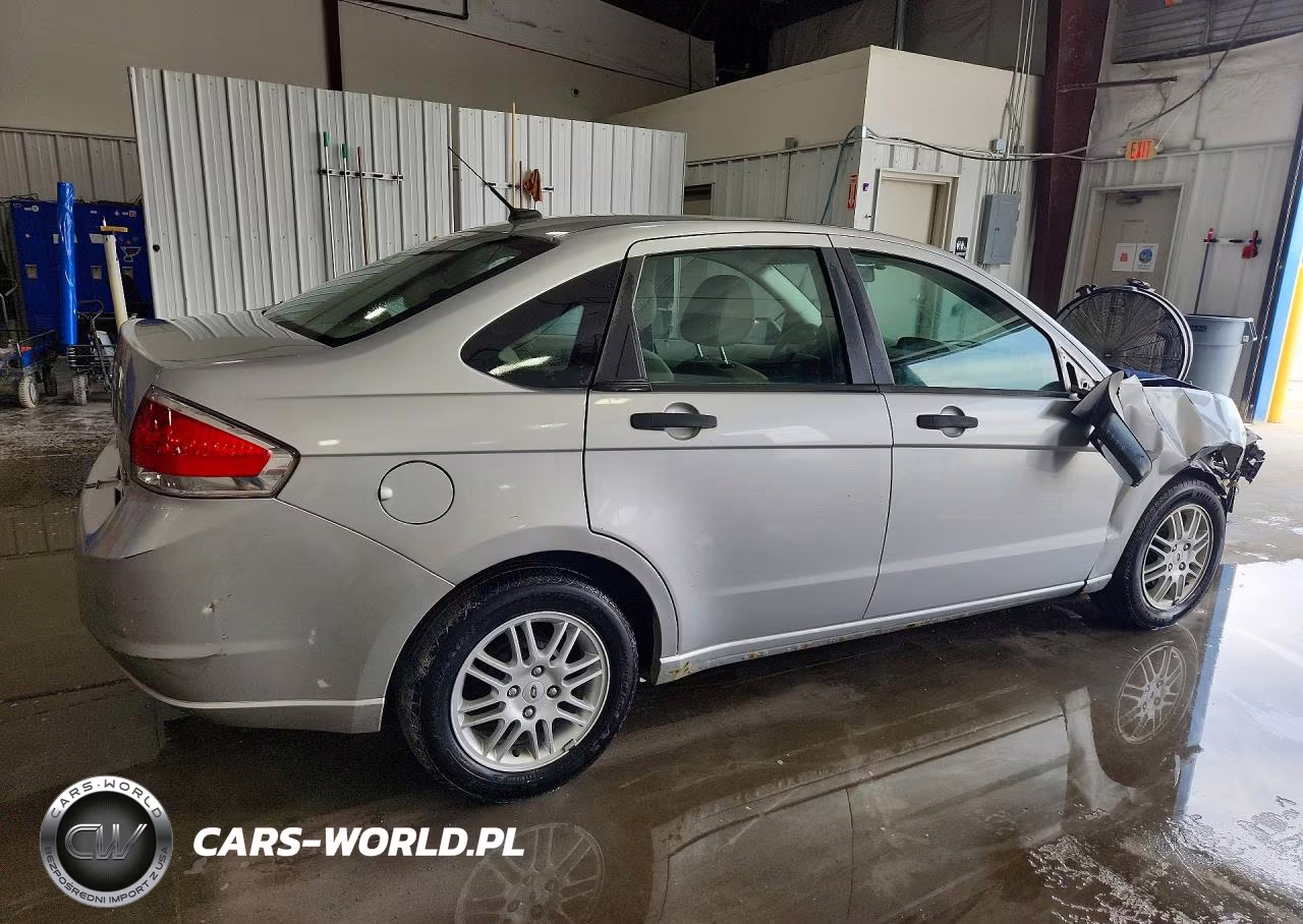 2011 Ford Focus Se VIN:1FAHP3FN5BW132115 - 3