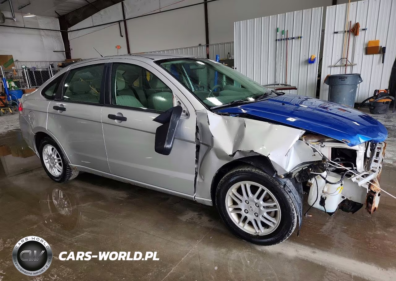 2011 Ford Focus Se VIN:1FAHP3FN5BW132115 - 4