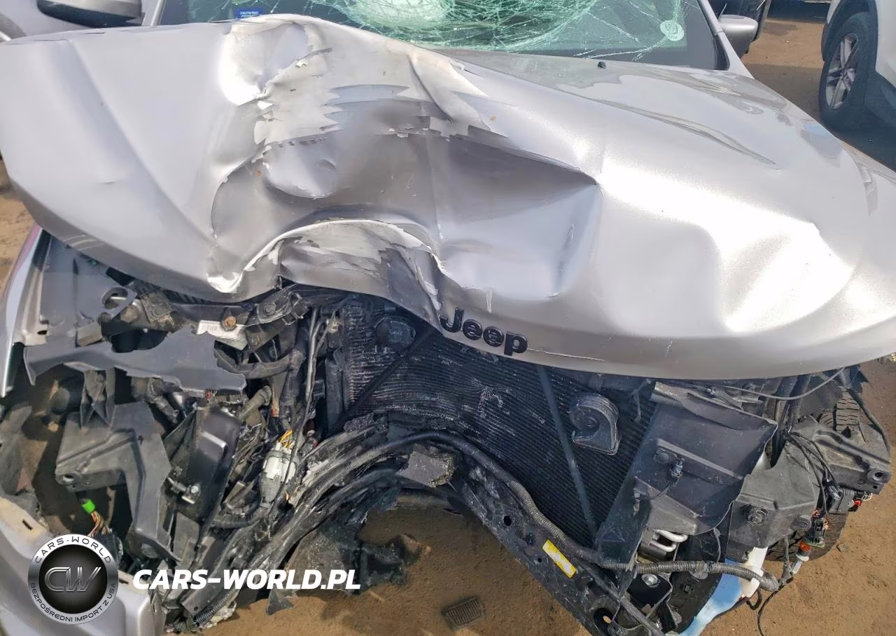 2020 Jeep Grand Cherokee Laredo VIN:1C4RJFAG3LC121966 - 12