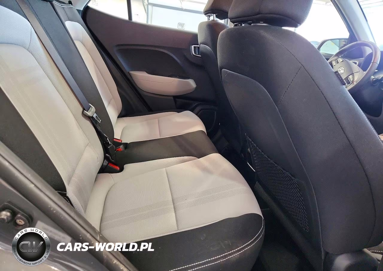2025 Hyundai Venue Sel VIN:KMHRC8A32SU401661 - 10