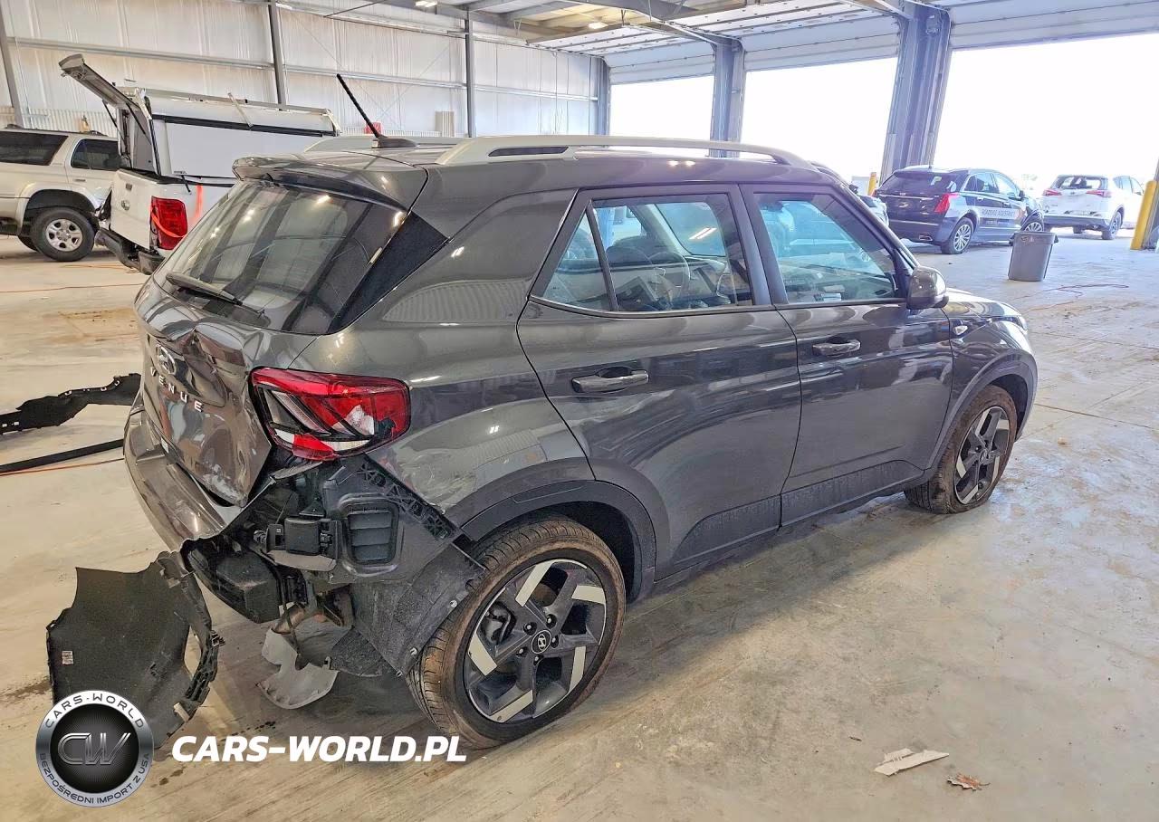 2025 Hyundai Venue Sel VIN:KMHRC8A32SU401661 - 3