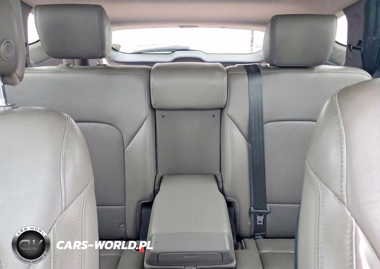 2018 Hyundai Santa Fe Sport 2.4L VIN:5XYZUDLB2JG511835 - 10