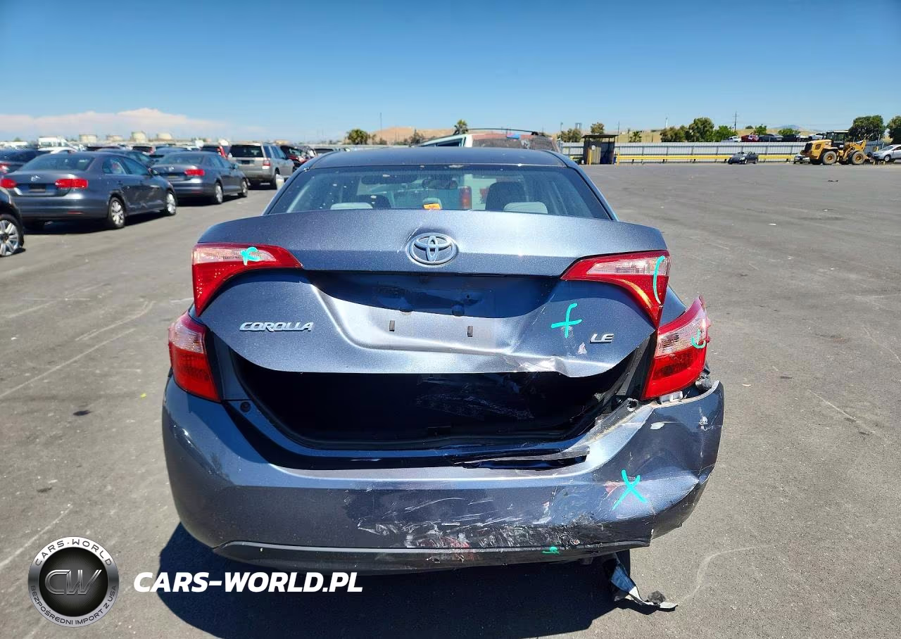 2019 Toyota Corolla Le VIN:2T1BURHE1KC215896 - 6