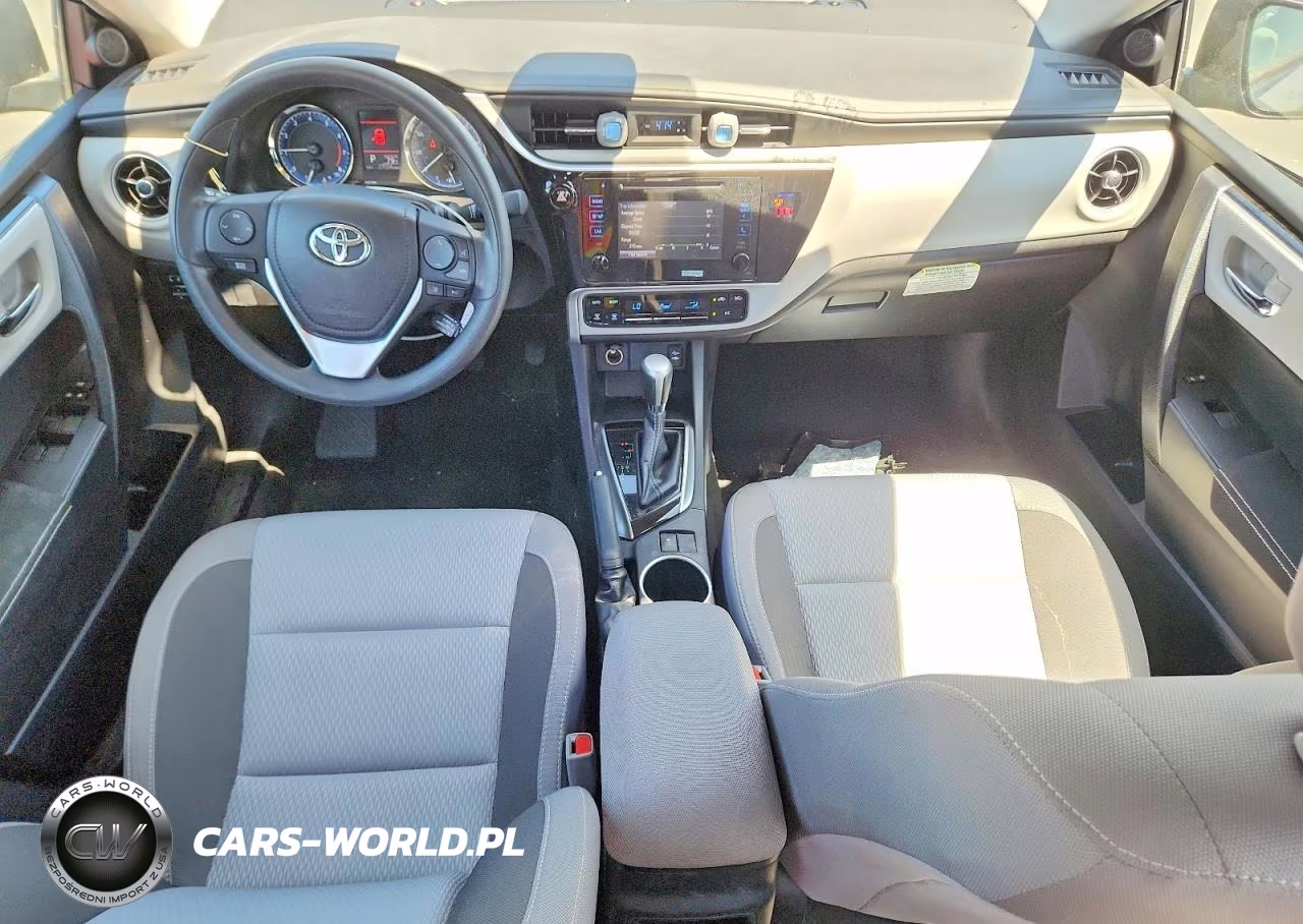 2019 Toyota Corolla Le VIN:2T1BURHE1KC215896 - 8