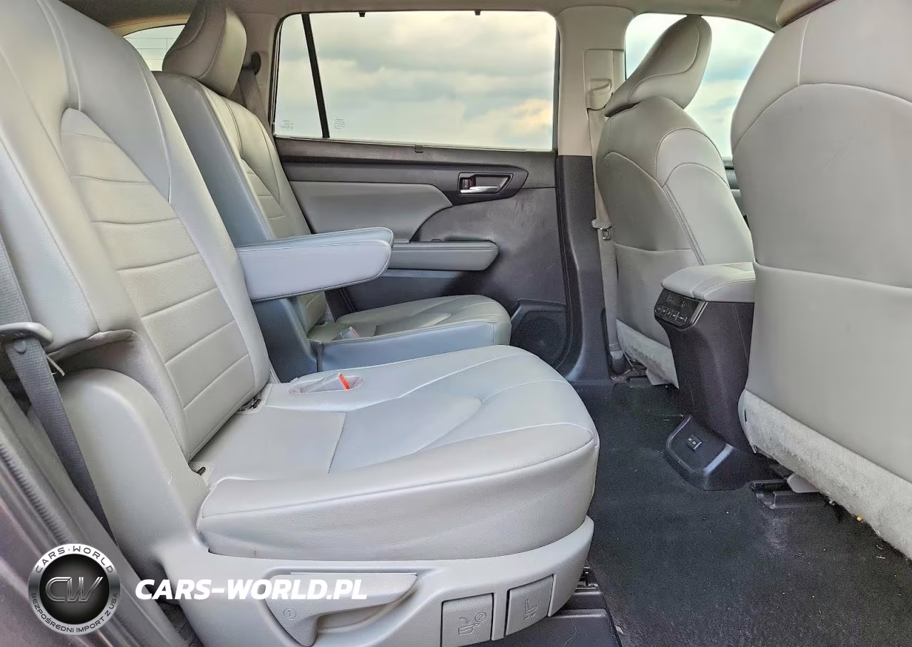 2023 Toyota Highlander Xle VIN:5TDKDRAHXPS001993 - 11