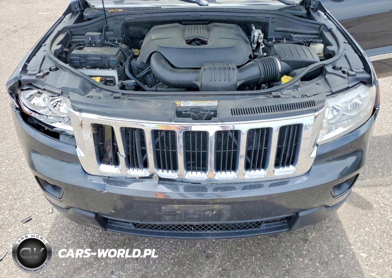 2011 Jeep Grand Cherokee Laredo VIN:1J4RR4GG6BC562116 - 12