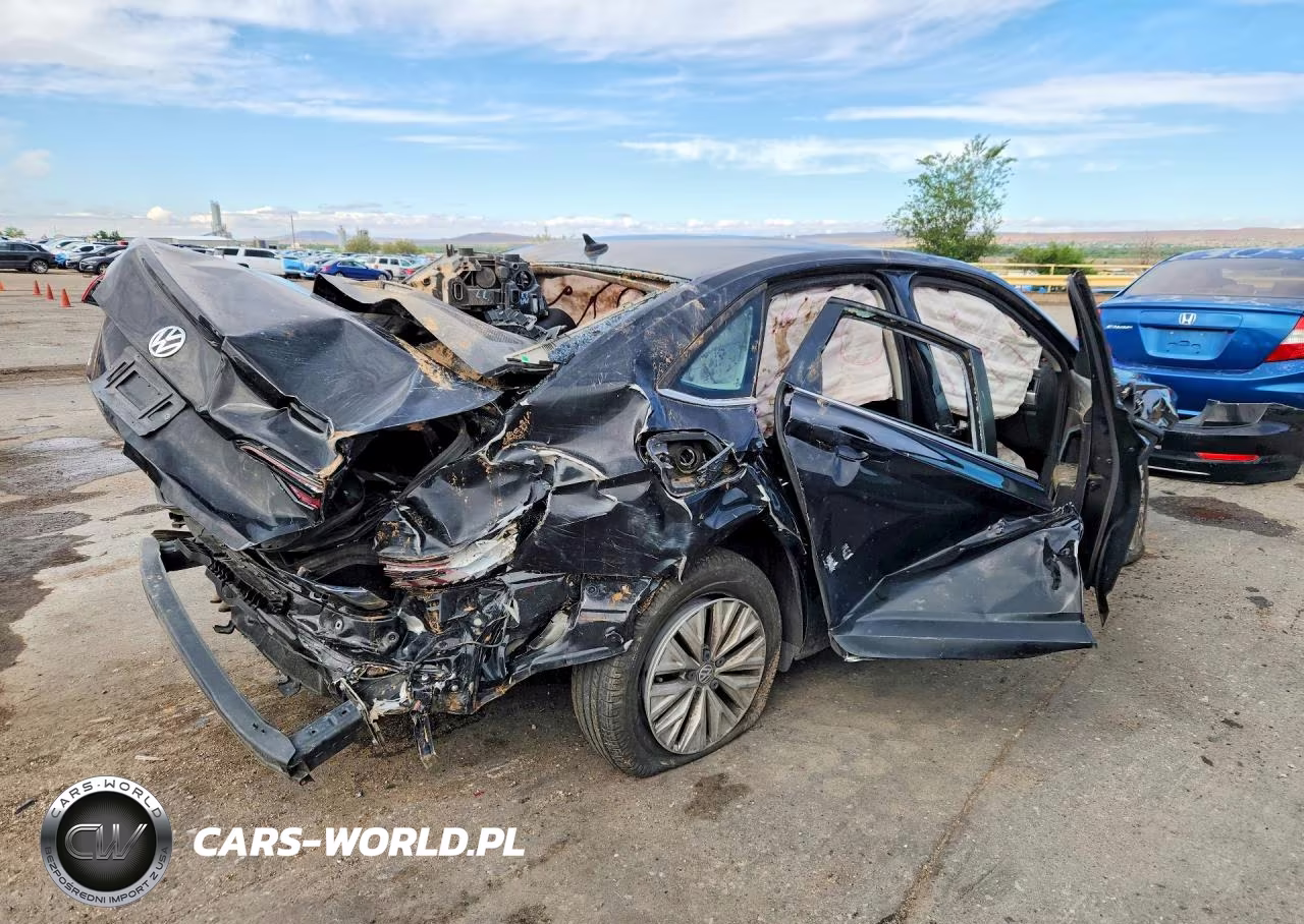 2019 Volkswagen Jetta S VIN:3VWCB7BU1KM205341 - 3
