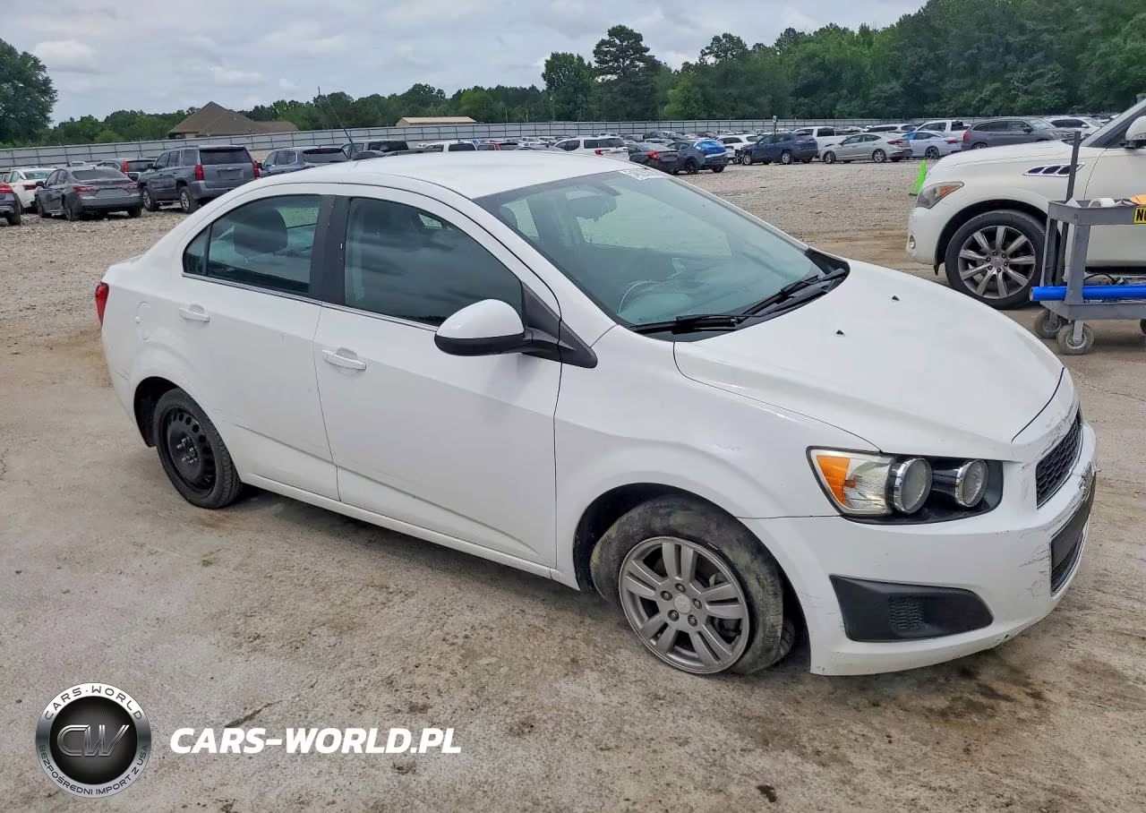 2015 Chevrolet Sonic Lt VIN:1G1JC5SHXF4218386 - 4