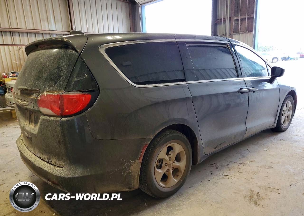 2017 Chrysler Pacifica Lx VIN:2C4RC1CG3HR608710 - 3