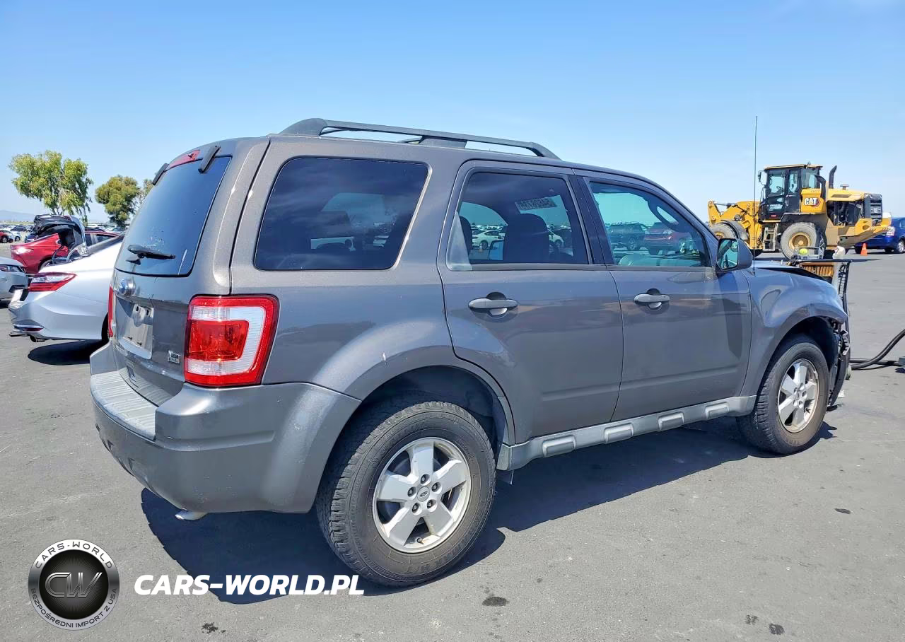 2012 Ford Escape Xlt VIN:1FMCU0DG5CKC45860 - 3