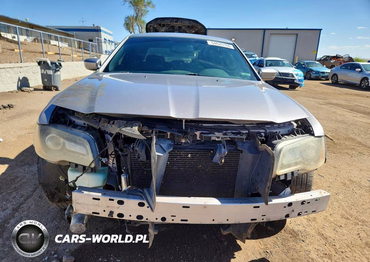 2014 Chrysler 300 S VIN:2C3CCABG6EH145362 - 5