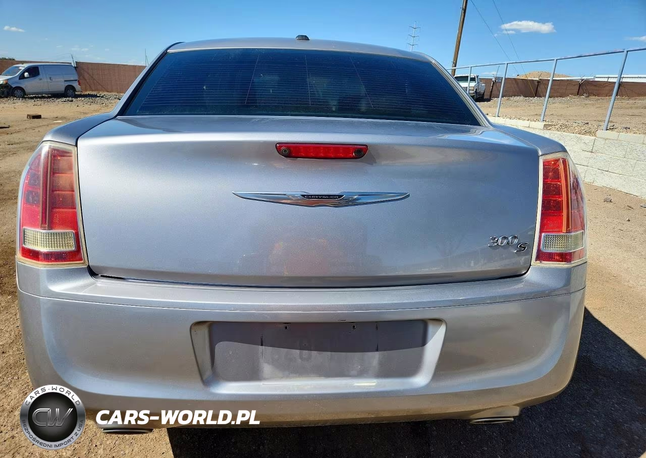 2014 Chrysler 300 S VIN:2C3CCABG6EH145362 - 6