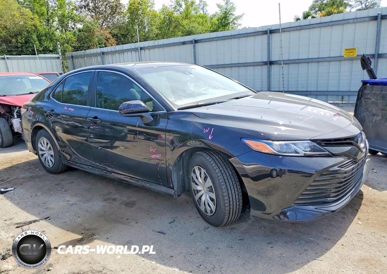 2020 Toyota Camry Le VIN:4T1C31AK9LU539039 - 4
