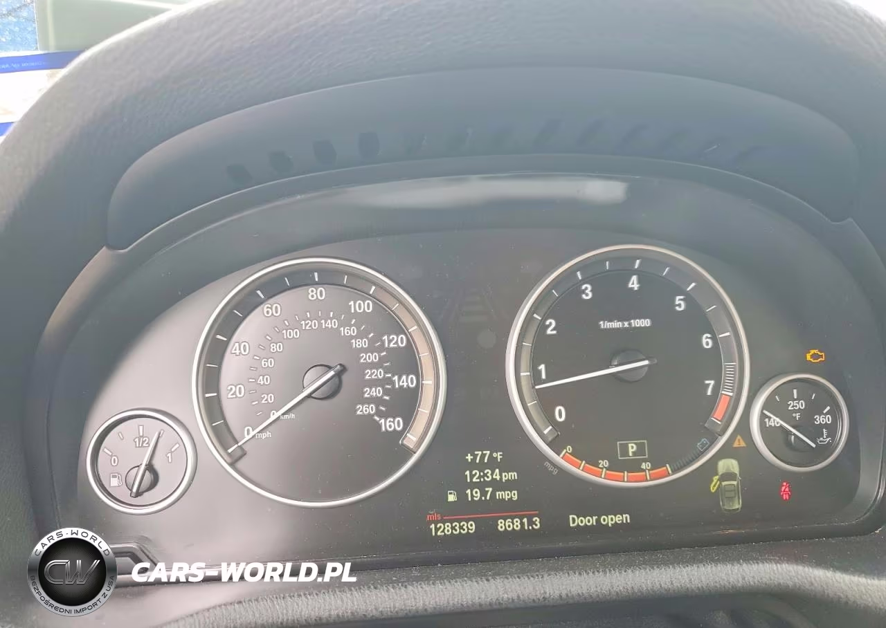 2012 BMW X3 xDrive28I VIN:5UXWX5C51CL724050 - 9