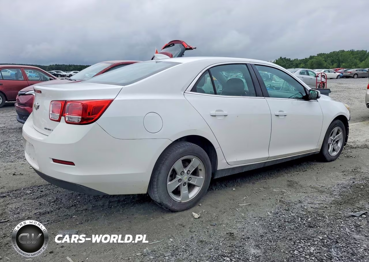 2015 Chevrolet Malibu 2Lt VIN:1G11D5SL0FF173304 - 3