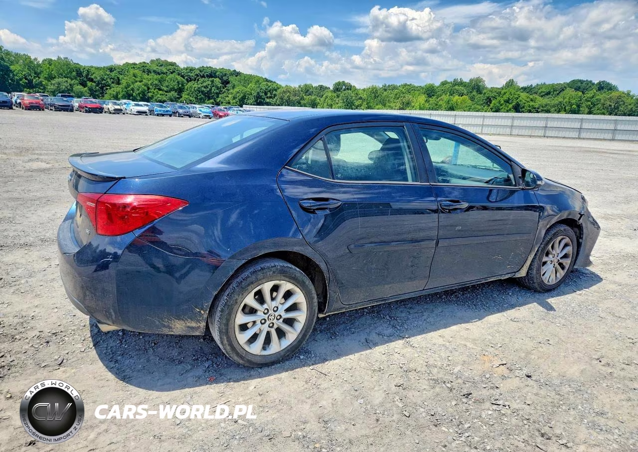2017 Toyota Corolla Se VIN:2T1BURHE2HC796155 - 3