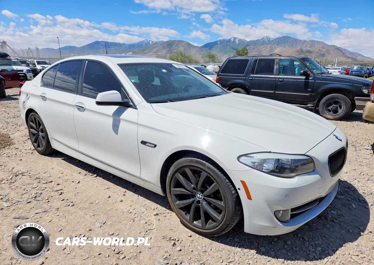 2013 BMW 528 I VIN:WBAXG5C52DDY34071 - 4