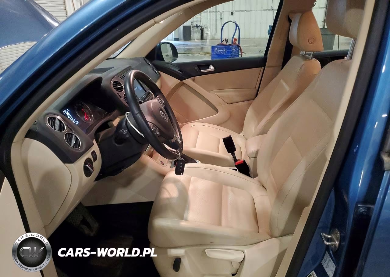 2017 Volkswagen Tiguan S VIN:WVGBV7AXXHK024090 - 7