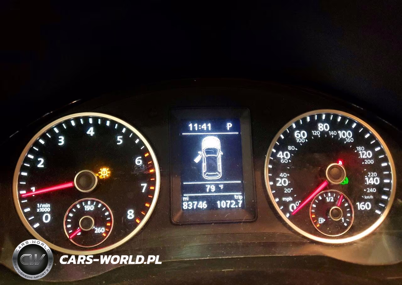 2017 Volkswagen Tiguan S VIN:WVGBV7AXXHK024090 - 9