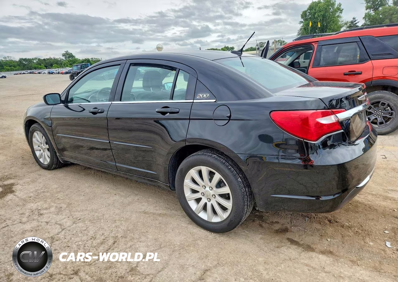 2014 Chrysler 200 Touring VIN:1C3CCBBG6EN237455 - 2