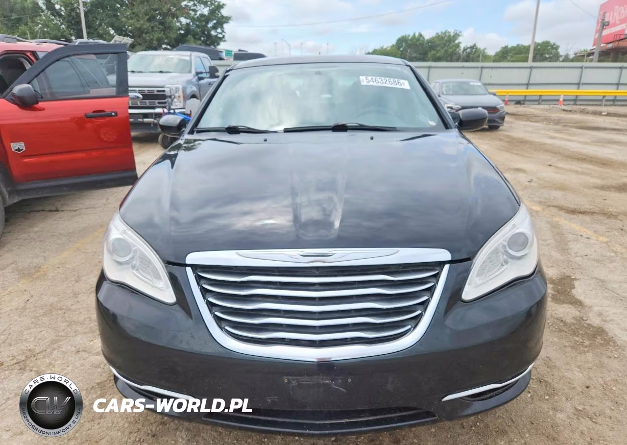 2014 Chrysler 200 Touring VIN:1C3CCBBG6EN237455 - 5