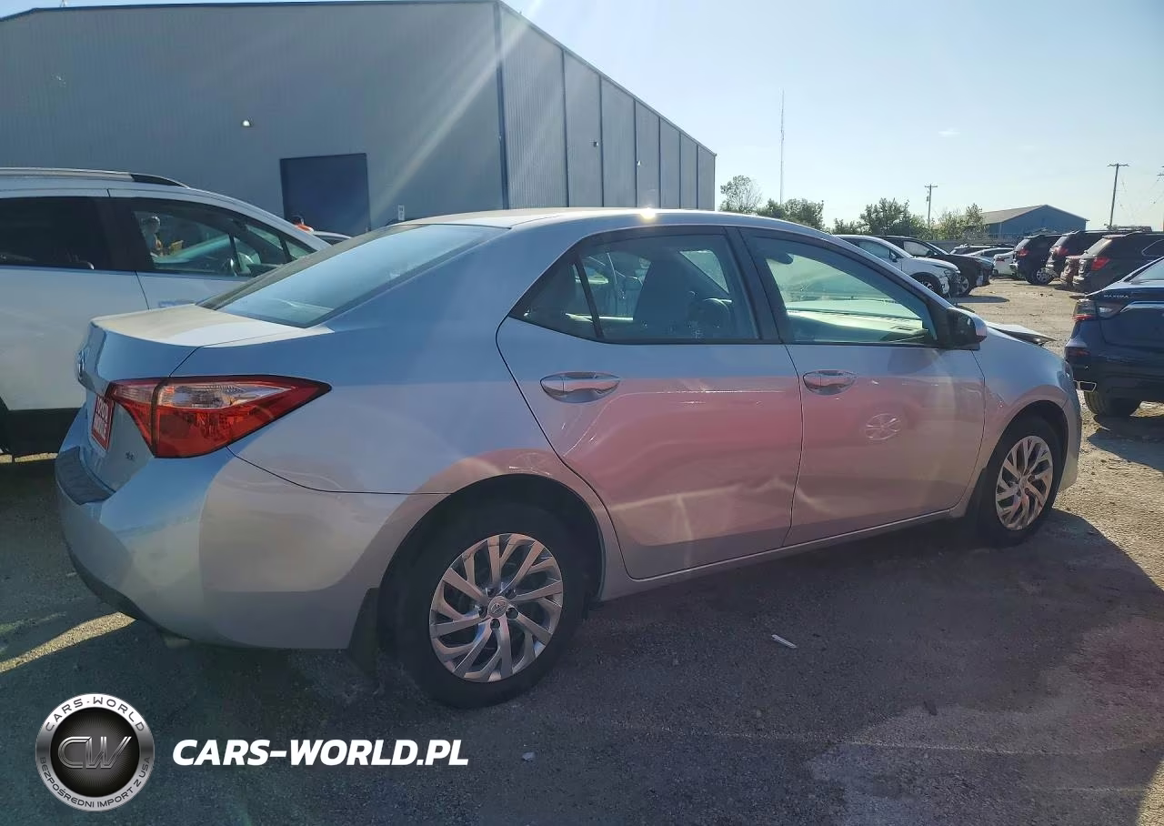 2019 Toyota Corolla Le VIN:2T1BURHE1KC161578 - 3