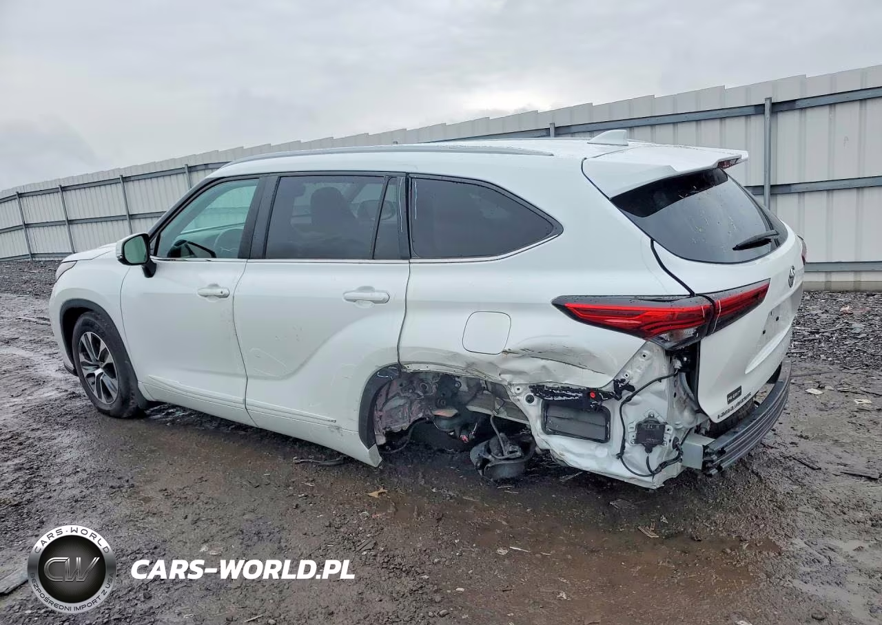 2023 Toyota Highlander Xle VIN:5TDKDRAH2PS000501 - 2