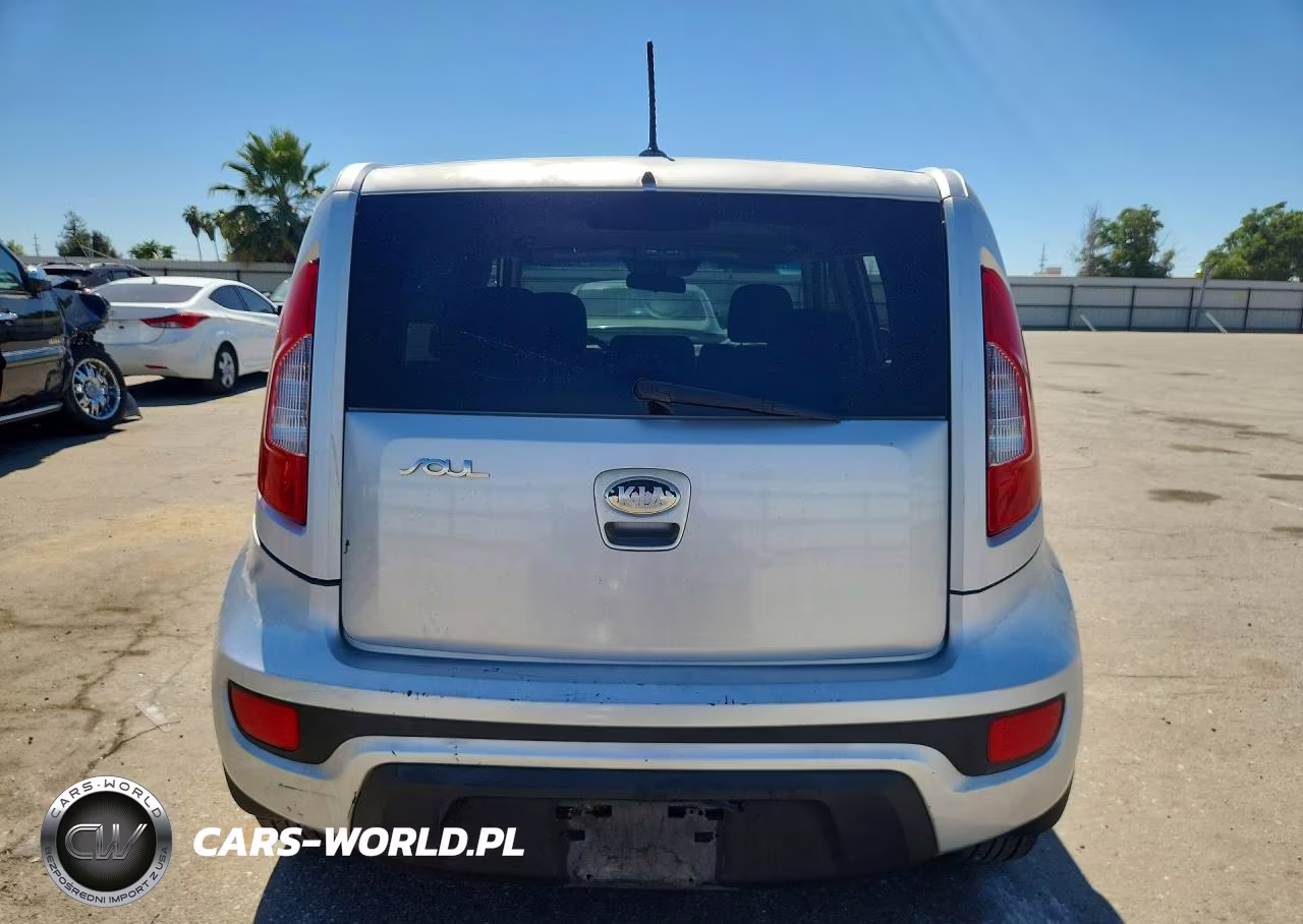 2013 Kia Soul + VIN:KNDJT2A67D7583142 - 6