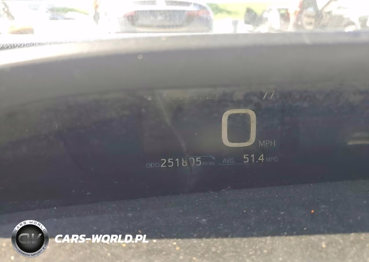 2017 Toyota Prius Four VIN:JTDKARFU8H3544602 - 9