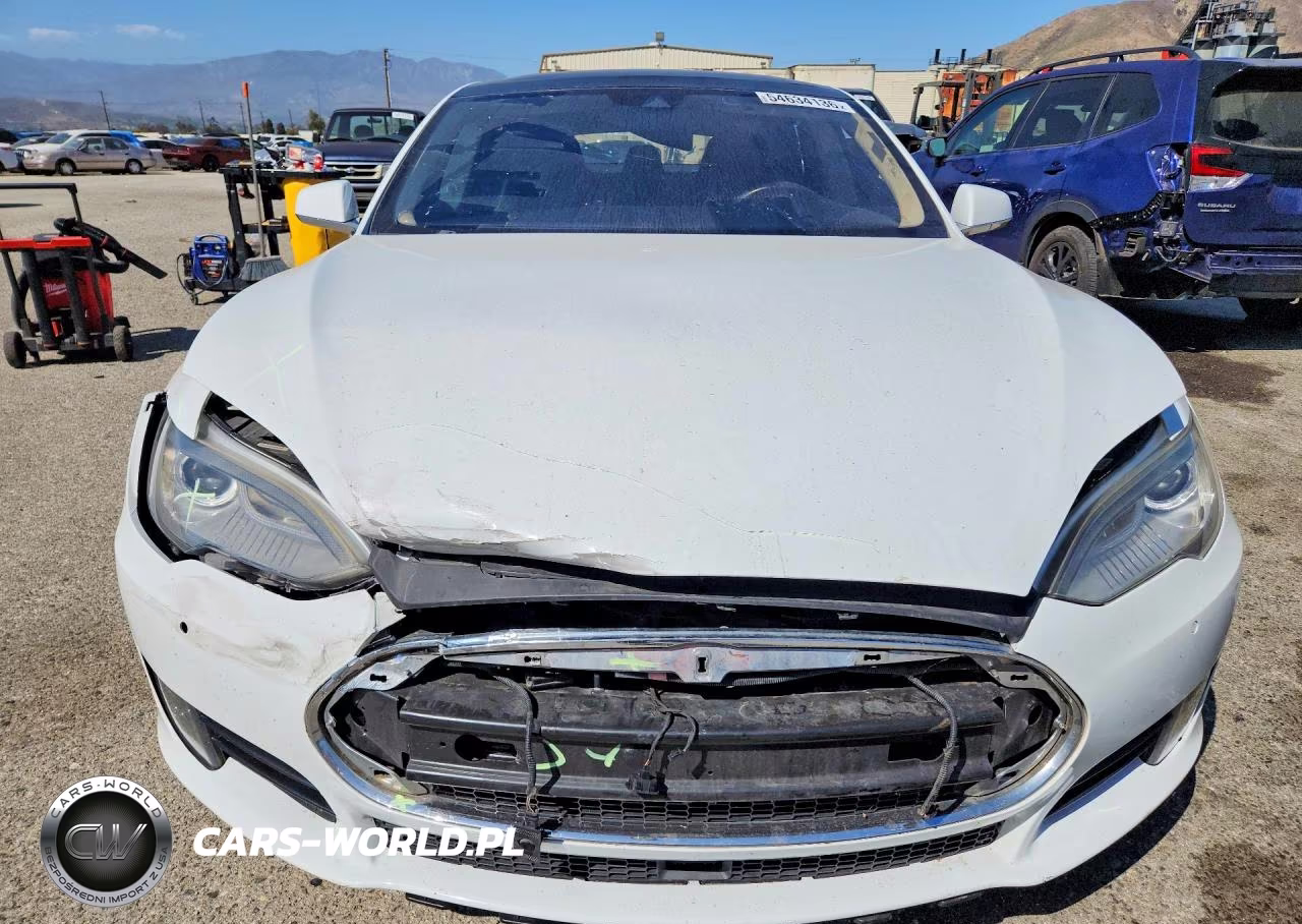 2015 Tesla Model S VIN:5YJSA1E23FF109097 - 5