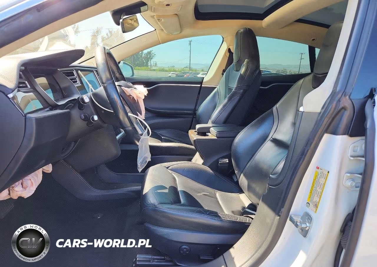 2015 Tesla Model S VIN:5YJSA1E23FF109097 - 7