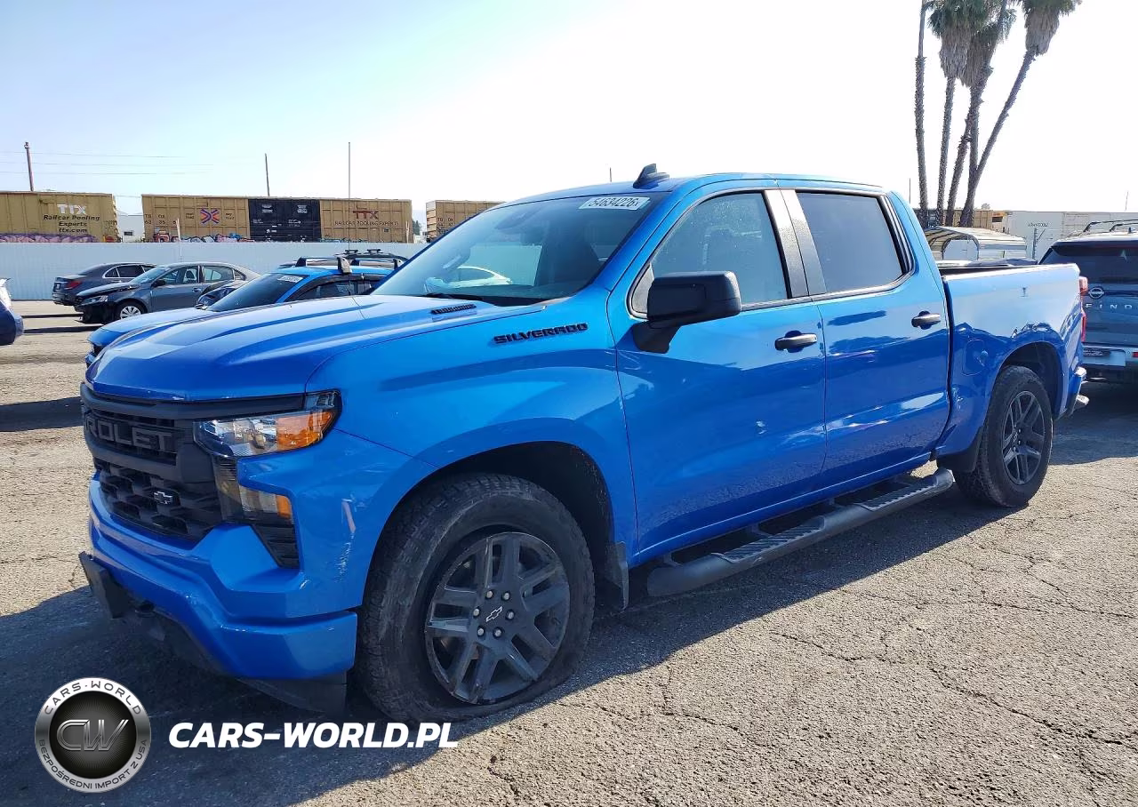 2025 Chevrolet Silverado C1500 Custom