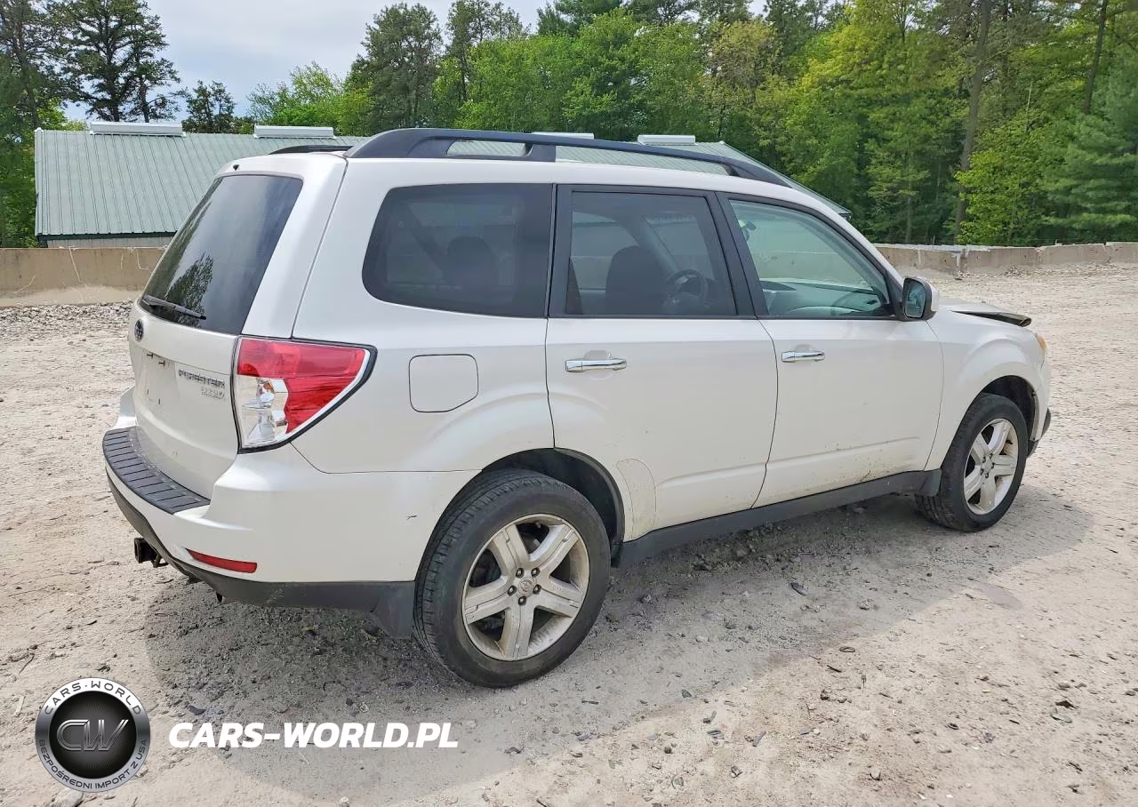 2010 Subaru Forester 2.5X Premium VIN:JF2SH6CC9AH771698 - 3