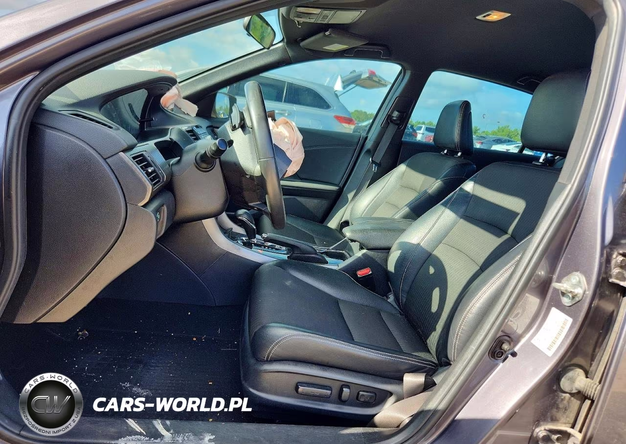 2017 Honda Accord Sport VIN:1HGCR2F54HA303498 - 7