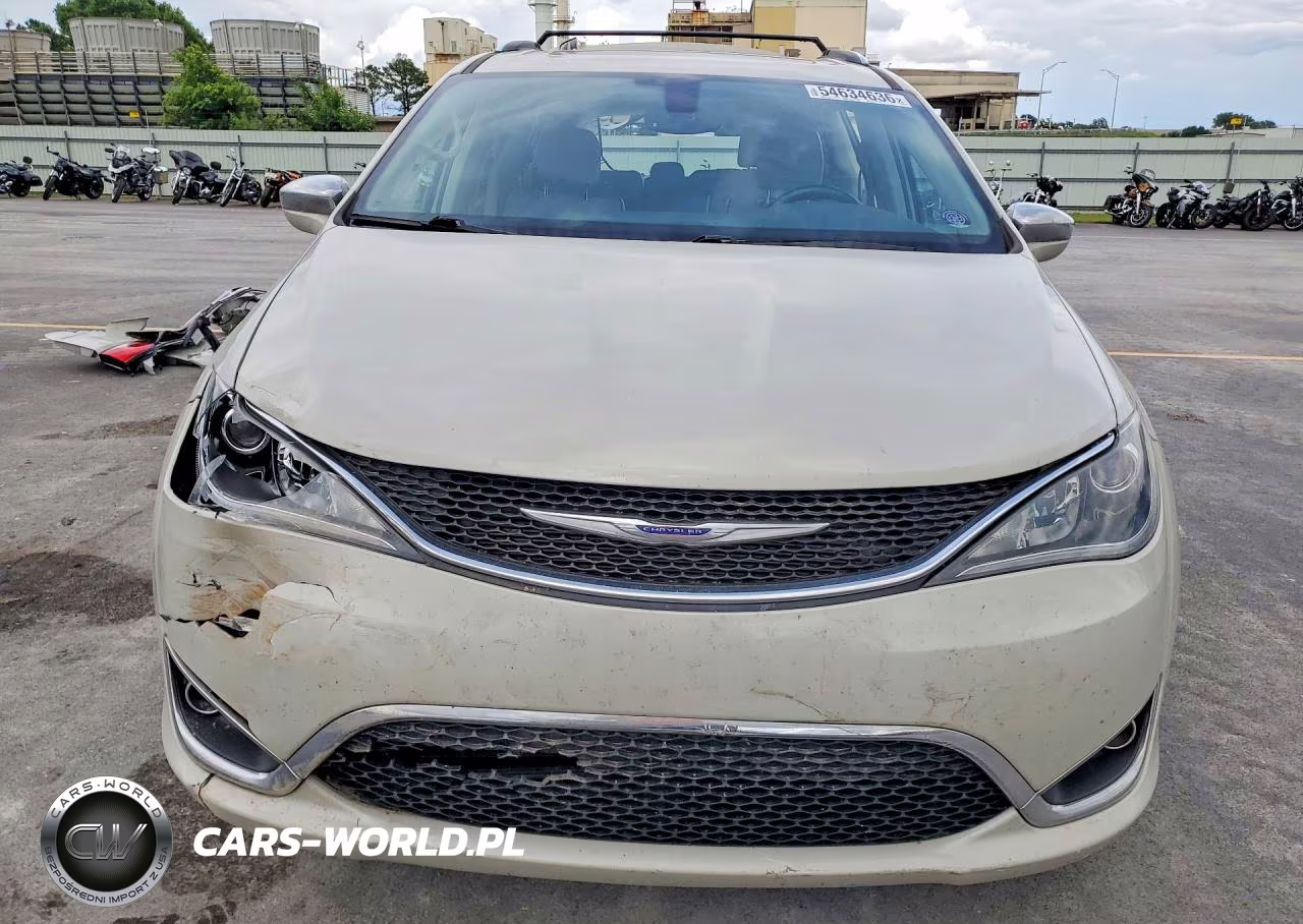2020 Chrysler Pacifica Limited VIN:2C4RC1GG5LR127764 - 5
