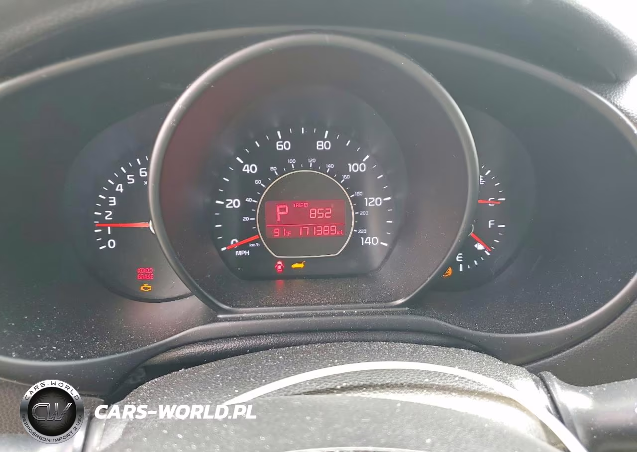 2017 Kia Soul + VIN:KNDJP3A53H7497771 - 9