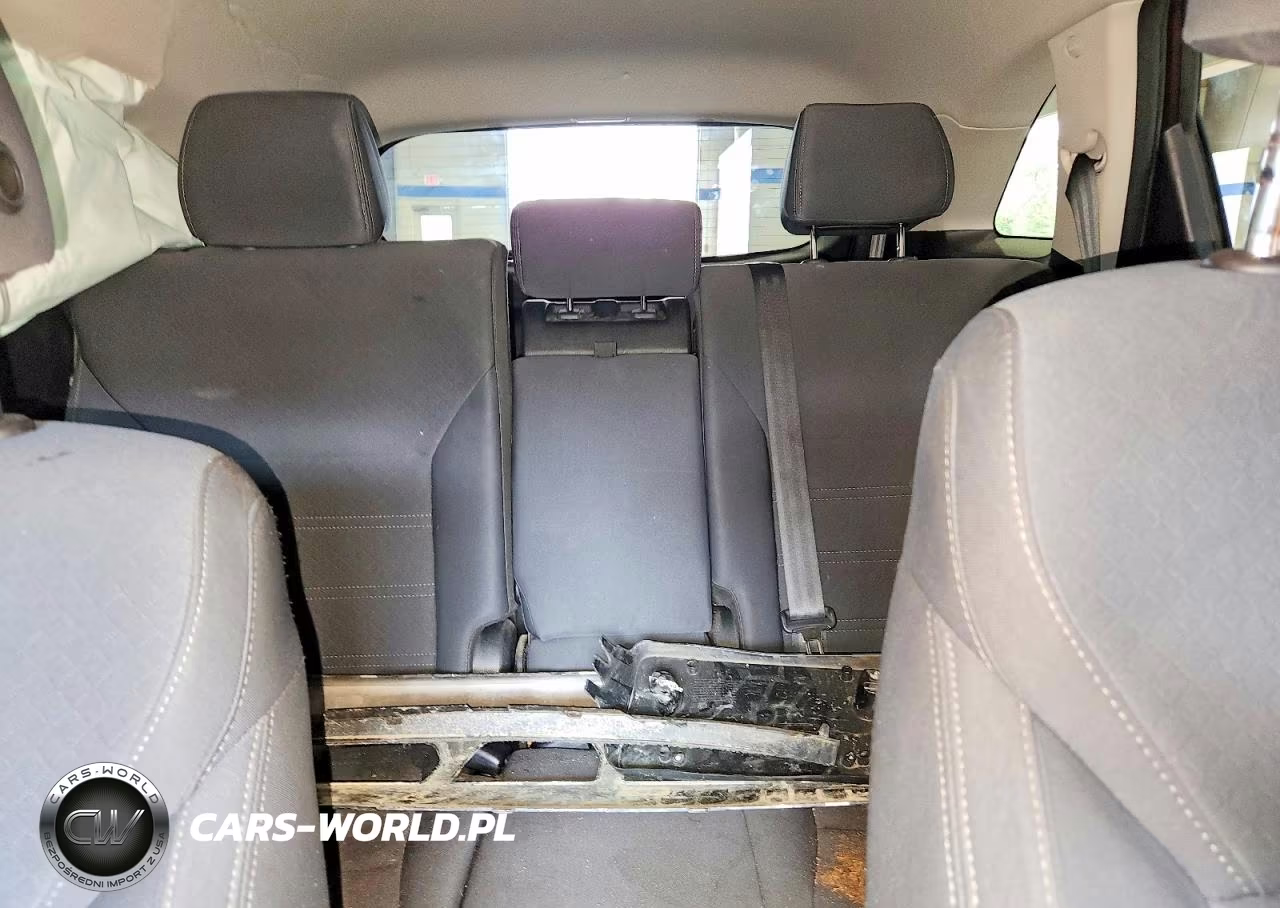 2019 Kia Sorento Lx VIN:5XYPGDA34KG437491 - 10